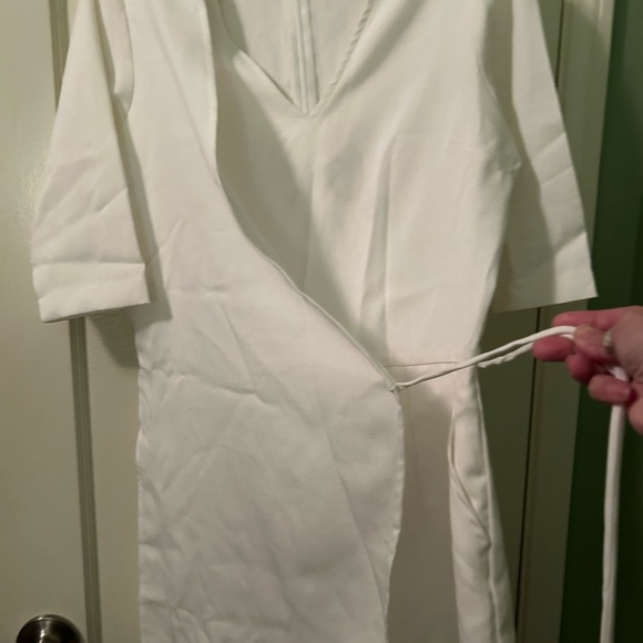 Skort.white.Plain and and prints. Size 4(USA)size 5 Philippines. - Picture 2 of 3